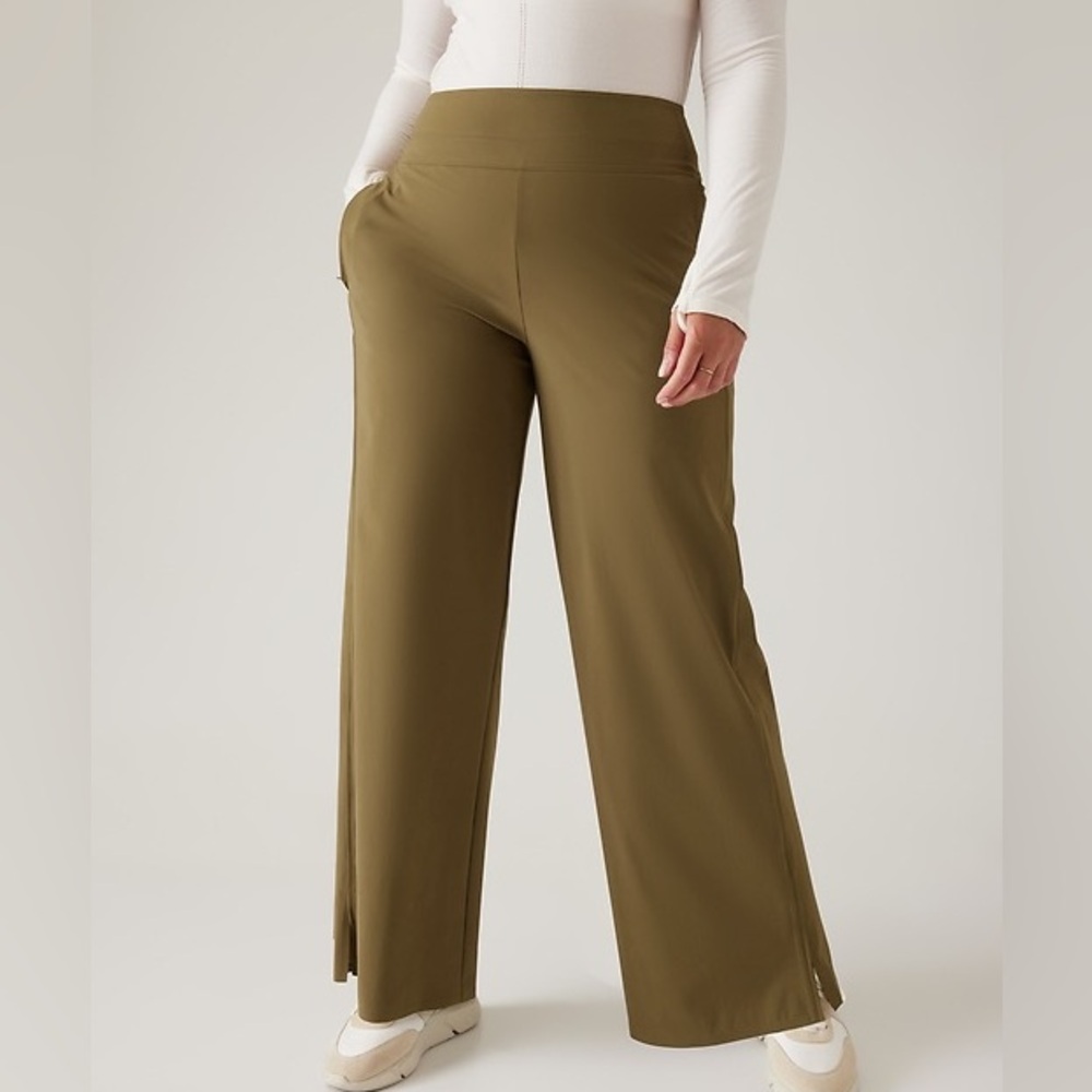 Athleta Cosmic Wide Leg Acacia Olive size 16‎